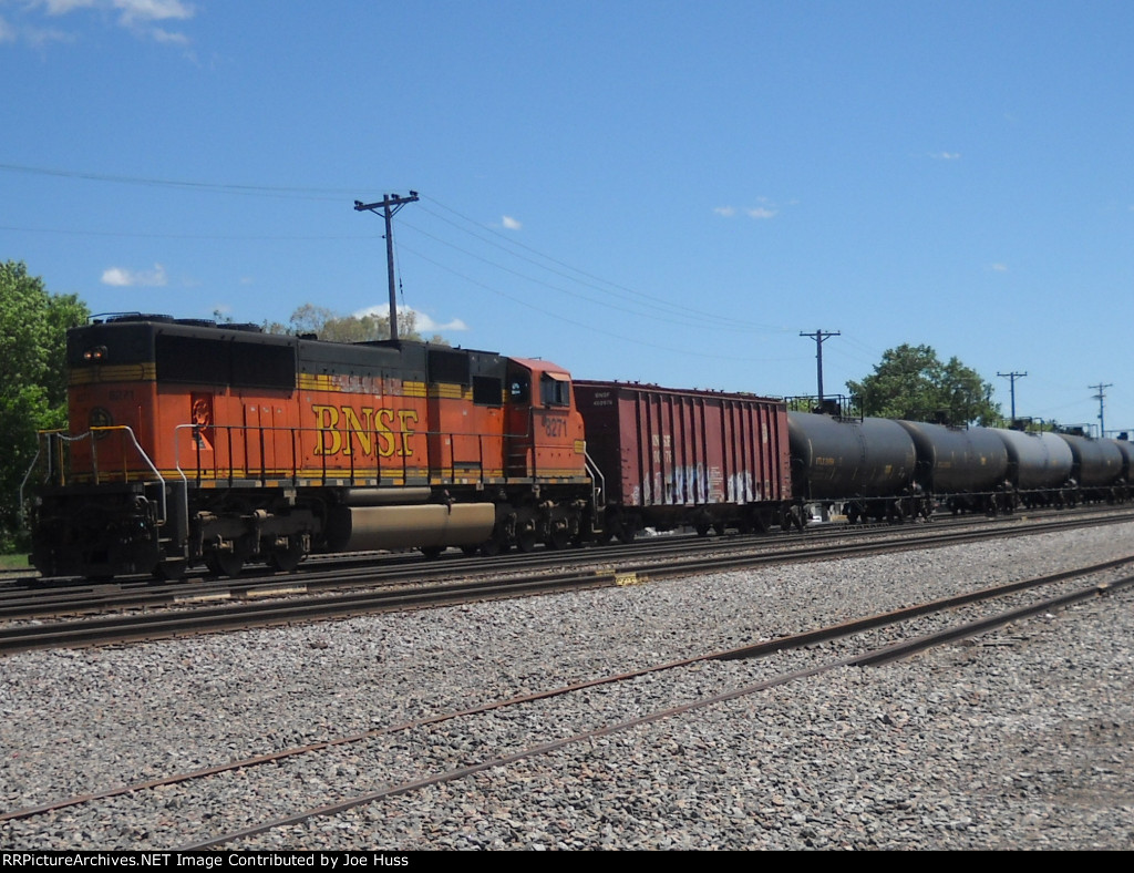 BNSF 8271 DPU